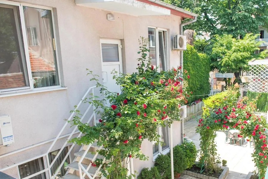 Стаи За Гости Varna Apartment